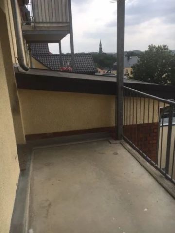 Gut geschnittene 3-R-Wohnung im 3.OG mit großem Balkon zu mieten - Photo 4