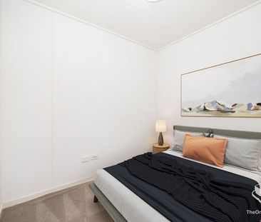 LUXURY 2 BED + STUDY APARTMENT IN PRIME CARINDALE LOCATION - Photo 6