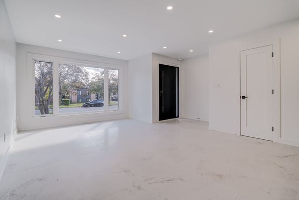 For Lease - 152 Clarence Street Unit# Main, Brampton, Ontario - Photo 1