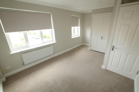 3 bedroom terraced house to rent - Photo 5