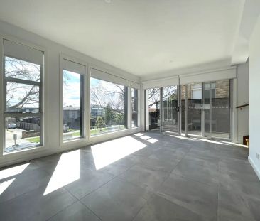 “Perfectly Positioned Within A Moments Walk to Everything” - Photo 5