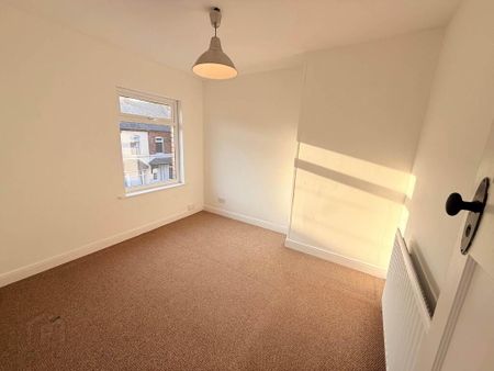 25 Shaw Street, Belfast, BT4 1PT - Photo 4