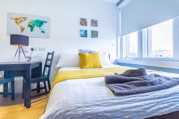 The Bruce Building, Newcastle upon Tyne - Photo 1