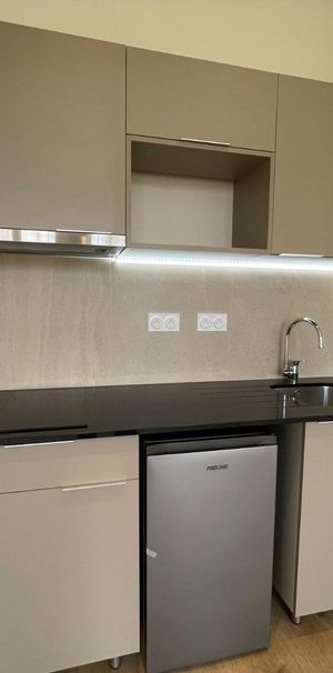 Location Appartement 1 pièce 28m² NARBONNE 11100 - Photo 1