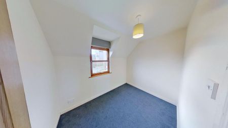 3 bedroom terraced house to rent - Photo 2