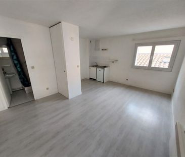 Location Appartement 1 pièce 23m² AIX EN PROVENCE 90ème - Photo 2