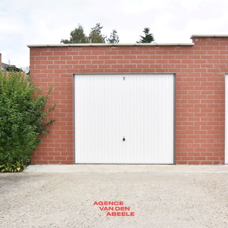 Gerenoveerde rijwoning met garage - Photo 3