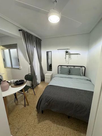 Carrer de lEscultor Piquer, Valencia, Valencian Community 46019 - Photo 5