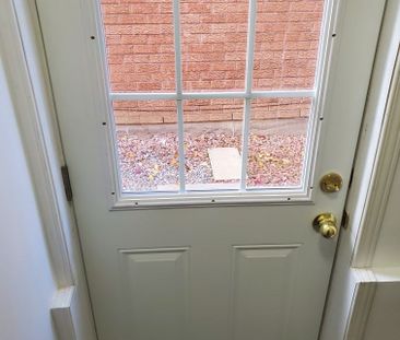 For Lease - 65 Michigan Avenue, Brampton, Ontario - Photo 5