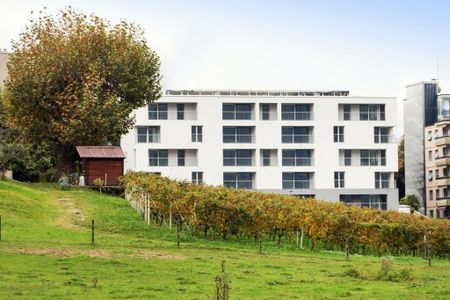Vista aperta, finiture moderne e tutti i servizi a portata di mano - Foto 5