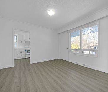 For Lease - 129 Burbank Drive Unit# Main Floor, Toronto, Ontario - Photo 3