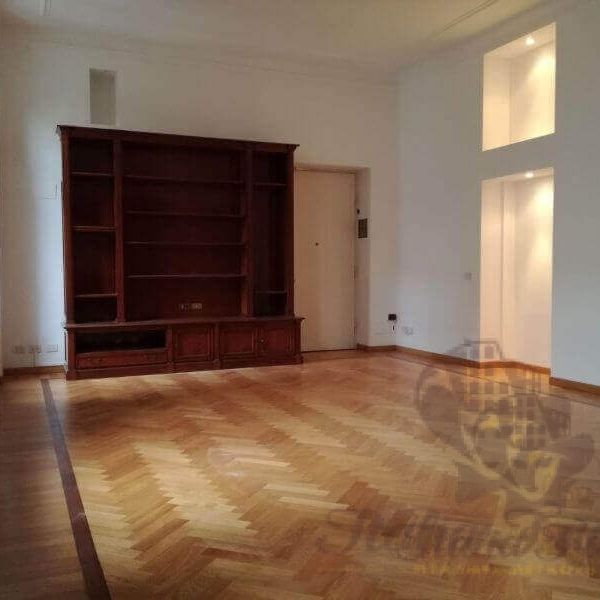 Четырехкомнатная квартира - Photo 1