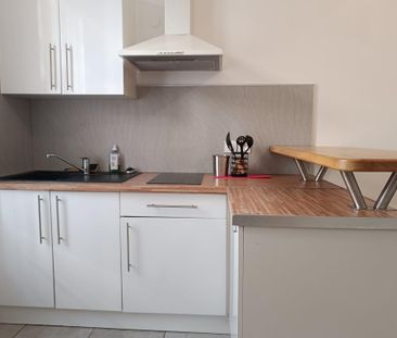 Location Appartement 2 pièces 31m² NARBONNE 11100 - Photo 4