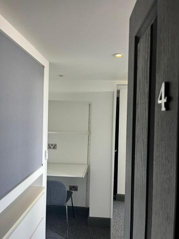 4 bedroom apartment to rent - Photo 5