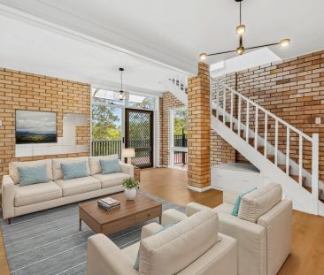 Exceptional family home with pool - Photo 6