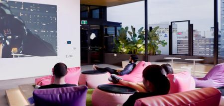 Standard Room in 6-Bed Apartment - Photo 2