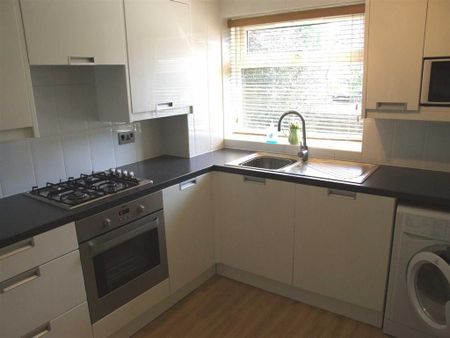 1 bedroom flat to rent - Photo 3
