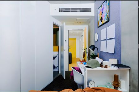 6 Bedroom Apartment - Photo 4