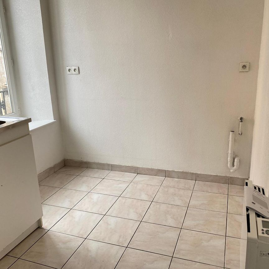 Location Appartement 2 pièces 24m² AUBENAS 07200 - Photo 1