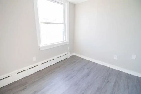 263 King Street - 2 — Bachelor - Photo 5