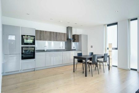 Quebec Way, London, SE16 - Photo 5