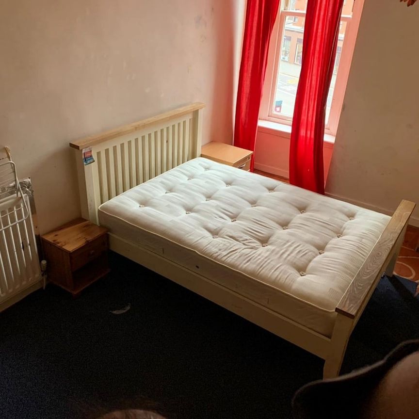 Room in a Shared Flat, Maryhill Road, G20 - Photo 1