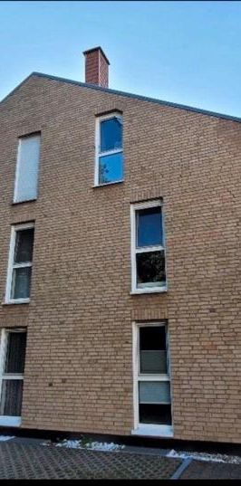 2 Zimmer Wohnung - Frisch Saniert ! Inkl. Küche etc.. - Photo 1