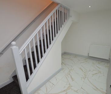 2 Bedroom Terraced House - Photo 4