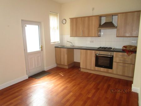 2 bedroom terraced house to rent - Photo 5