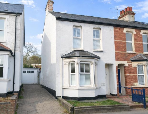 Godstone Road, Whyteleafe CR3, London - Photo 1