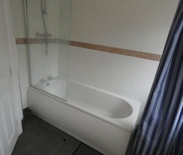 4 bedroom terraced house to rent - Photo 4