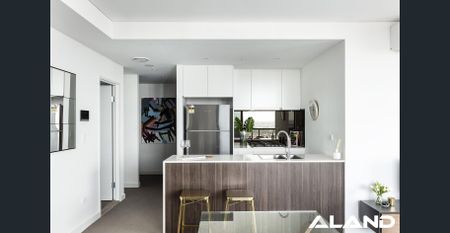 Elegant & Modern Two Bedroom Apartment in Central Liverpool - Photo 3