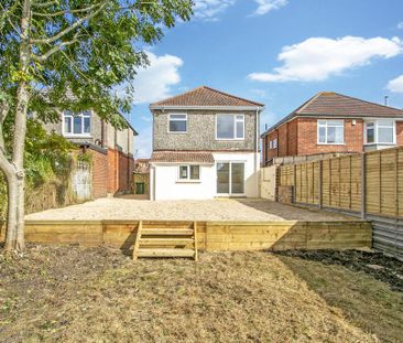 3 bedroom detached house to rent - Photo 3