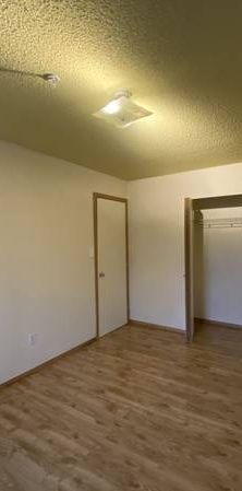 2-Bedroom Suite with in-unit Laundry near Stadium Edmonton LRT Station - Photo 1