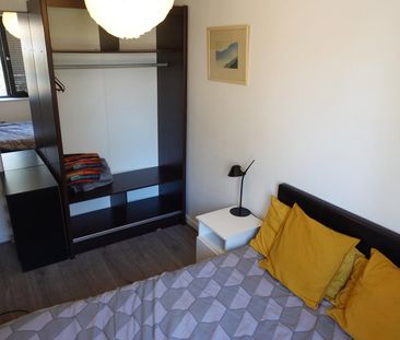 Room in a Shared House, Rotherhithe New Road, SE16 - Photo 1