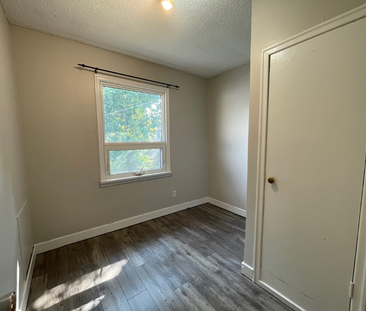 3 Bedroom Home in Westmount - Photo 4