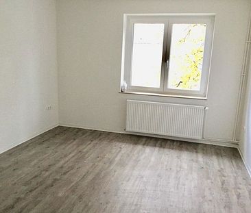 Großzügige 2-Zimmer-Wohnung mit Tageslichtbad und Balkon für Singles und Paare - Foto 4