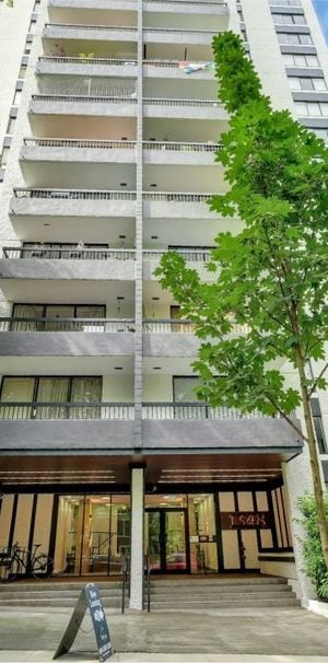 Barclay Towers - Photo 1