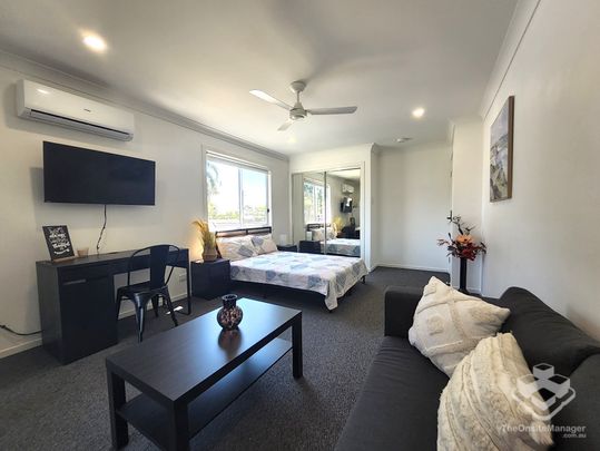 BRAND NEW FURNITURE + BILLS + WIFI INCLUDED - Photo 1