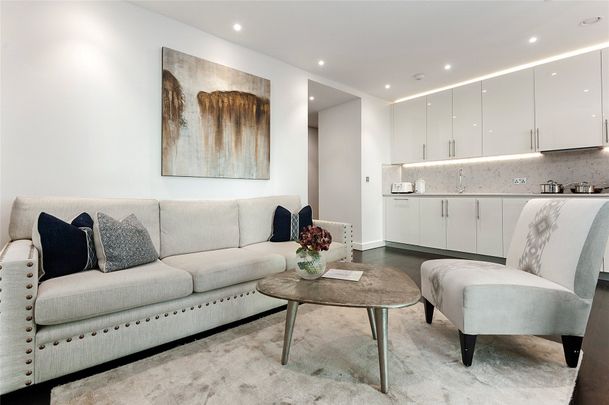 Thornes House, 4 Charles Clowes Walk, London, SW11 flat to rent - Photo 1