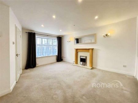 Coniston Close, Farnborough, GU14 - Photo 3