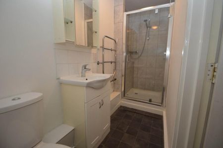 2 bedroom maisonette to rent - Photo 3