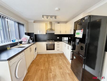 3 bedroom house to rent - Photo 3