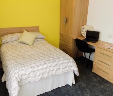 3 Bedrooms 1 bathroom - Photo 2