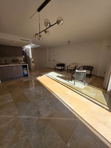 Ground Floor Apartment in The Golden Mile - Photo 2