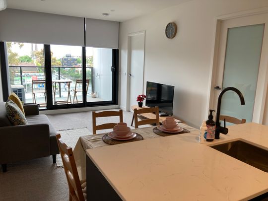 508/39 Park Street SOUTH MELBOURNE - Photo 1