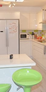 48 EXETER ROAD - Photo 4