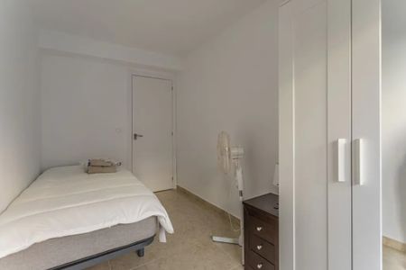 Carrer del Poeta Mas i Ros, Valencia, Valencian Community 46022 - Photo 5