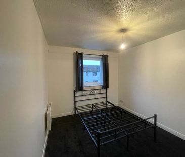 1 Bedroom Property To Rent - Photo 4