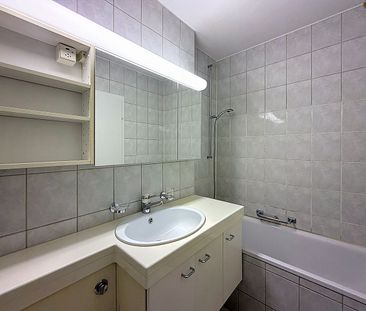 1½ PIÈCES - Avec un balcon - Photo 5